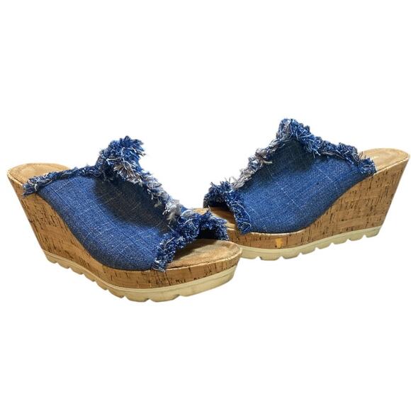 Minnetonka York Wedge Sandals Size 8 Blue Denim Cork Fringe Heels Open Toe Boho - Picture 1 of 8